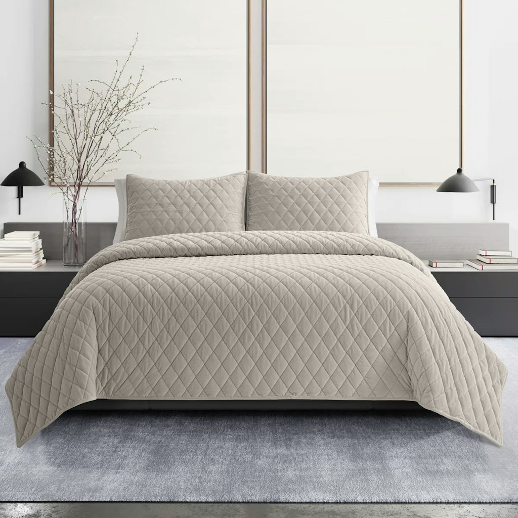 Vera Wang Bedding Deals at Perigold: Up to 64% off + Extra 10% off