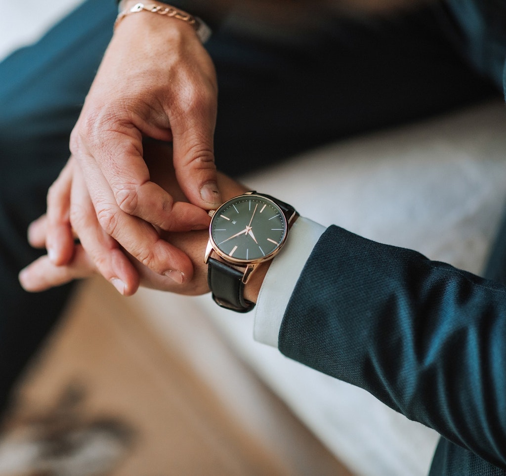 Miami Beach Antique Show Watches at eBay Live: Deals from $1, starting at 9:30am ET