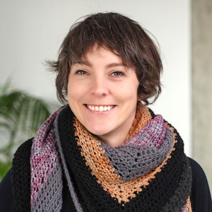 Headshot of Anne Julian