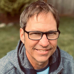 Headshot of Dan O'Neill.