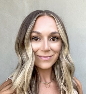 Headshot of Shayna Hansen.