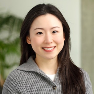 Headshot of Evie Cheng.