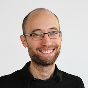 Headshot of Roy Schwartz
