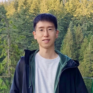 A headshot of Hyunwoo Kim.