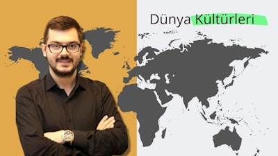 Bu görüntüde kollarını kavuşturmuş, gözlüklü ve sakallı bir adam görülüyor. Bir dünya haritasına bakıyor gibi görünüyor. Görüntüde ayrıca bulanık bir saat ve adamın gözlerinin yakın çekimi de yer alıyor. Bu, izleyicilerin dünyadaki farklı kültürleri ve yerleri tanımalarına yardımcı olan bir dünya kültürleri ve destinasyonları eğitim kursunun bir parçası gibi görünüyor.