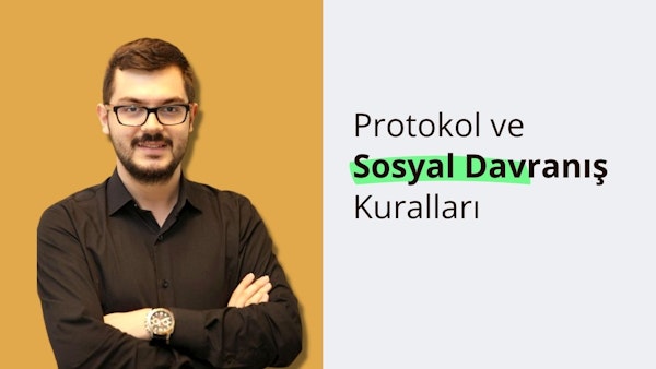 Bu online kurs, katılımcıların protokol ve sosyal davranış kurallarının önemini anlamalarına yardımcı olmak için tasarlanmıştır. Uygun davranış biçimleri, farklı ortamlarda kabul edilebilir davranışlar, uygun kıyafet kuralları ve görgü kuralları gibi konuları kapsamaktadır. Katılımcılar modern protokol ve sosyal davranışların inceliklerini ve bunları farklı bağlamlarda nasıl uygulayacaklarını öğreneceklerdir. Kurs, başkalarına nasıl saygı gösterileceğini ve sosyal etkileşimlerde nasıl iyi bir izlenim bırakılacağını öğretir. Bir iş toplantısına katılmak, tanıştırma yapmak ve yemek adabı gibi farklı senaryolar ele alınacaktır. Katılımcılar farklı ortamlarda doğru dili ve beden dilini kullanma konusunda güven kazanacaklardır. Eğitimin sonunda katılımcılar, protokol ve sosyal davranış kurallarının çeşitli durumlarda nasıl uygulanacağı konusunda net bir anlayışa sahip olacaklardır.