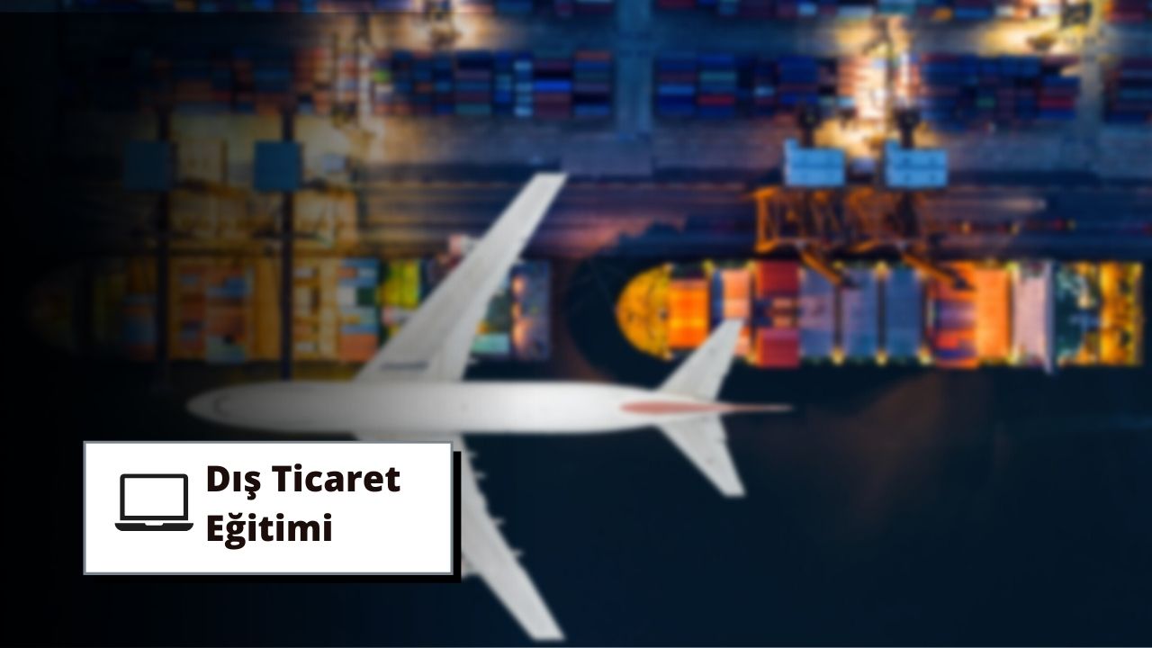 Bu online kurs, öğrencileri dış ticaret alanında eğitmek için tasarlanmıştır. İthalat ve ihracat ilkelerinin yanı sıra ilgili yönetmelik ve prosedürlerin anlaşılmasını sağlamaya odaklanmaktadır. Kurs, küresel ekonomi ve uluslararası ticaret topluluğuna genel bir bakış sağlamakta ve uluslararası ticaretin zorluklarını ve fırsatlarını araştırmaktadır. Ayrıca tarifeler, vergiler ve ticaret anlaşmaları gibi konuların yanı sıra dış ticarette lojistiğin önemini de kapsamaktadır. Devlet destekli ticaret gibi çeşitli uluslararası ticaret türlerinin yanı sıra belgelerin, formların ve elektronik sistemlerin kullanımı hakkında derinlemesine bilgi sağlar. Ayrıca, öğrenciler dış ticaretin işletmeler, çevre ve toplum üzerindeki etkilerini anlayacaklardır. Son olarak, kurs öğrencileri dış ticaret sektöründe başarılı olmak için gereken becerilerle donatmaktadır.