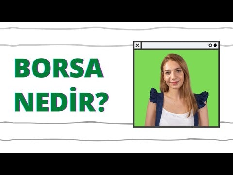 Mavi elbiseli bir kadın kameranın önünde duruyor ve gülümsüyor. Kollarını hafifçe dışa doğru uzatmış ve saçları düzgün bir bob kesimle şekillendirilmiş. Elbisesi kısa kollu ve v yakalı, güzel, açık mavi bir renktedir. Hafif bir makyaj yapmış, gözleri ve dudakları doğal tonlarda. Arka plan, birkaç tablonun asılı olduğu beyaz bir duvar. Pozu kendinden emin ve çok rahat görünüyor. Bakışları kameraya doğru yönelmiş ve dudakları hafifçe ayrılmış. Hayatının ve imajının tam kontrolünde bir kadın gibi görünüyor.