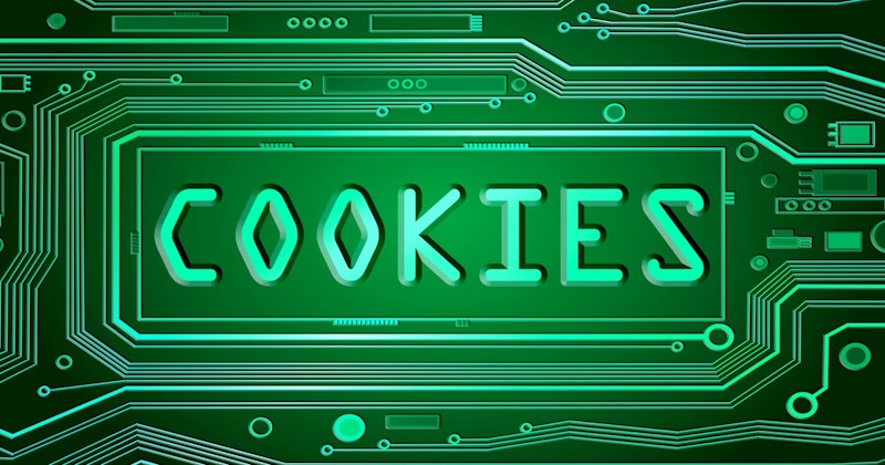 Üzerinde çeşitli harfler ve şekiller bulunan yeşil bir devre kartı. Kart dikdörtgen şeklindedir ve plastikten yapılmış gibi görünmektedir. Kartın arka planı açık yeşil renktedir. Kartın üzerinde siyah büyük bir K harfi, siyah büyük bir T harfi, beyaz bir elmas şekli, siyah büyük bir E harfi, beyaz bir altıgen şekli ve sağ alt köşede küçük bir O harfi bulunmaktadır. K harfi birkaç küçük bileşenle çevrelenmiştir. T harfi birkaç küçük bileşenle çevrelenmiştir. Tüm harfler ve şekiller simetrik bir düzende yerleştirilmiştir. Genel olarak bu, çok çeşitli elektronik öğeler oluşturmak için kullanılabilecek çok sayıda şekil ve harf içeren canlı bir devre kartıdır.