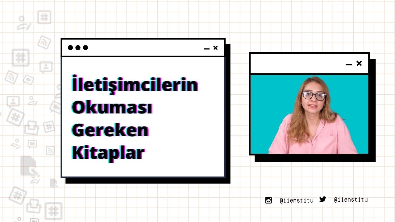 Gözlüklü bir kadın bilgisayar ekranına bakıyor. Pembe bir gömlek giymiştir ve gözlükleri ekrandan gelen ışığı yansıtmaktadır. Ekranda, sol üst köşesinde siyah ve kırmızı bir çizgi bulunan beyaz bir kare ile bir bilgisayarın ekran görüntüsü görüntüleniyor. Kadının yüzünde sıcak bir ifade var ve hafifçe gülümsüyor. Arka planda kadının boynunun yakın çekimi ve üzerinde kırmızı bir çizgi bulunan beyaz bir kağıt var. Kadının gözlükleri, pembe gömleği ve bilgisayar ekranının birleşimi büyüleyici bir görüntü oluşturuyor.