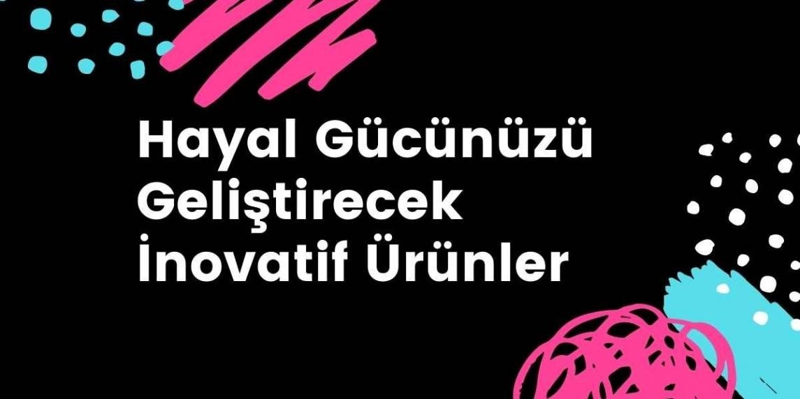 Bu görselin arka planı düz siyahtır ve ortasında beyaz bir metin yer almaktadır. Metin kalın bir yazı tipiyle yazılmış ve bazı harfler benzersiz bir şekil oluşturmak için bir eğri oluşturuyor. Metin, pembe ve mavi girdaplardan oluşan bir zemine yerleştirilmiş gibi görünüyor ve bu da gözü görüntünün merkezine çeken ilginç bir kontrast oluşturuyor. Metin net bir şekilde okunabiliyor ve arka plan, izleyicinin metne odaklanmasını sağlamak için güçlü bir kontrast sağlıyor. Görselin renk paleti dinamik ve göz alıcıdır ve genel kompozisyon estetik açıdan hoştur.