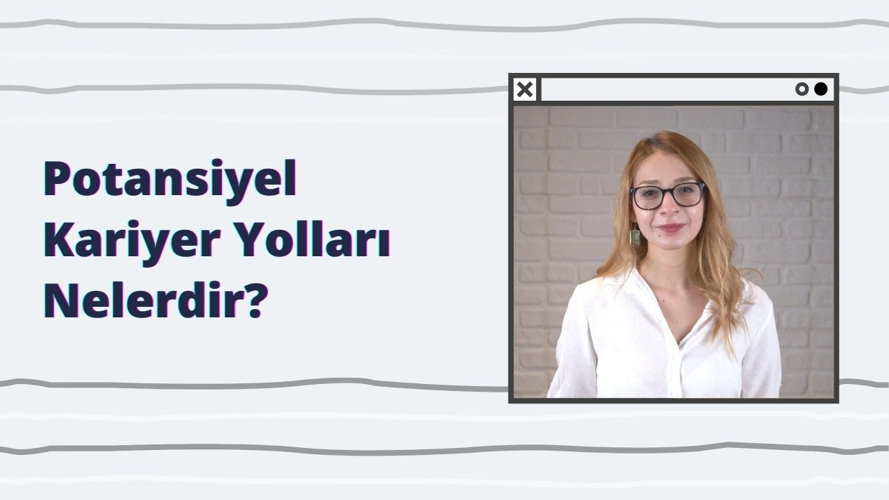 Beyaz gömlek, gözlük ve kolye takan bir kadının yakın çekimi. Gözleri kapalı ve başı hafifçe eğik, rahatlamış görünüyor. Saçları kahverengi ve çenesine kadar kesilmiş ve gümüş bir küpe takıyor. Kolları iki yanında ve arka plan odak dışı. Görüntü orta kadrajda çerçevelenmiş ve görüntünün sağ alt köşesinde beyaz zemin üzerinde siyah bir Y harfi var. Sol üst köşede siyah metinli beyaz bir işaret ve görüntünün sağ tarafında bir kişinin elinin gölgesi var. Görüntünün ortasında mavi ve siyah bir metin ve daha uzakta beyaz gömlekli başka bir kadın var.