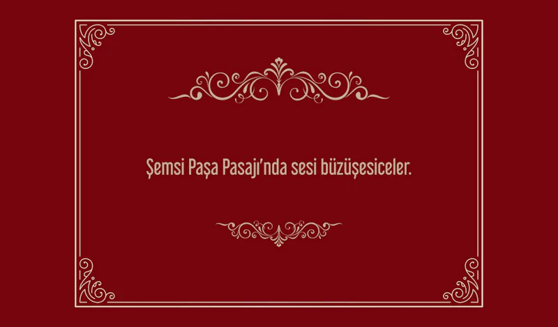 Bu, beyaz ve kırmızı bir tasarım, kırmızı ve beyaz girdaplı bir tasarım ve beyaz harfli kırmızı bir işaret içeren, beyaz metinli kırmızı dikdörtgen bir çerçeve görüntüsüdür. Beyaz ve kırmızı tasarım, zig-zag deseni oluşturan ince çizgilerden oluşan bir desene sahiptir. Kırmızı ve beyaz girdaplı tasarım küçük dairelerden oluşan kavisli bir desene sahiptir. Kırmızı tabelada bir kelime oluşturan beyaz harfler vardır. Ayrıca sağ alt köşede beyaz girdaplı kırmızı bir arka plan vardır. Tüm bu unsurlar bir araya gelerek görsel açıdan ilginç ve dinamik bir görüntü oluşturuyor.
