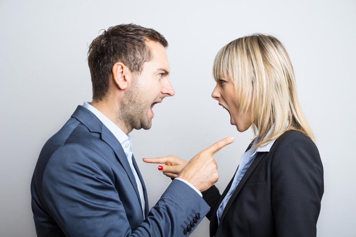 İşyerinde Anlaşmazlıkları Kontrol Etmenin 5 Yöntemi