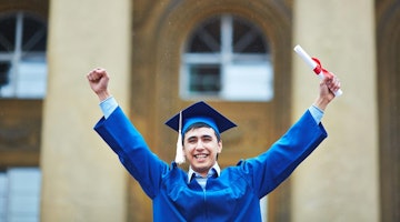 Üniversite Diploması İş Bulmak için Yeterli mi?
