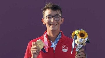 Olimpiyat Şampiyonu Mete Gazoz