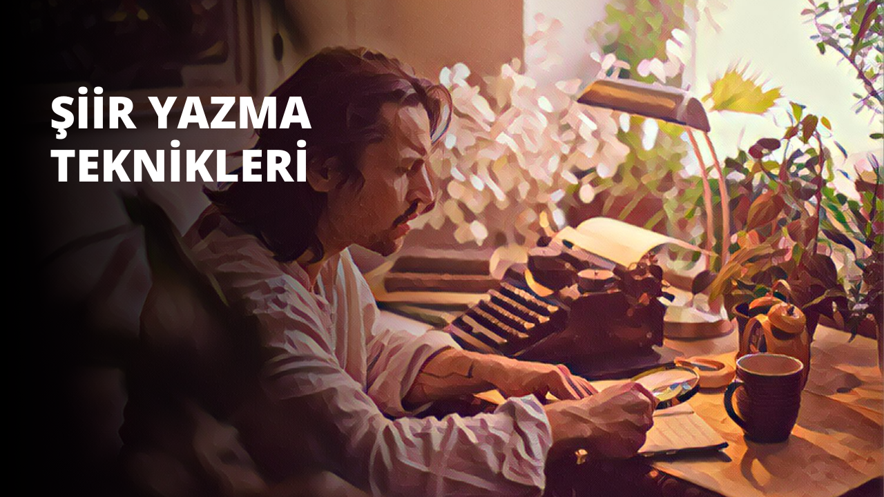 Bir adam masasında oturmuş daktilosuyla bir şeyler yazıyor. Beyaz yakalı bir gömlek giymiş ve gözlük takmış olan adam işine odaklanmış görünüyor. Masanın yanında bir kupa, masanın üzerinde bir lamba ve daktilo var. Arka planda bir kişinin elinin bulanık görüntüsü ile bir çaydanlık ve kâse görülüyor. Yerde bir ayakkabının yakın çekimi var. Işık düşük ve görüntü çok klasik bir havaya sahip. Adam özenle çalışmakta, düşüncelerini daktiloda dikkatle yazmaktadır.