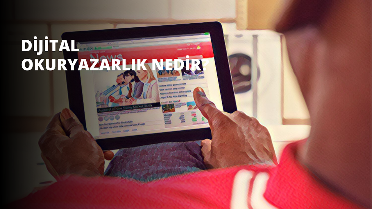 Bir kişi modern bir ofiste oturmuş, elinde bir tablet tutuyor, cihazda görüntülenen bilgileri görüntülerken parmakları dokunmatik ekrana nazikçe basıyor. Kişi tablete odaklanmış, gözleri ekrana sabitlenmiş durumda. Kişinin arkasında, yüzleri bulanık ve odak dışı olan birkaç kişi daha sıra halinde oturuyor. Odadaki ışık görüntüye yumuşak ve havadar bir his verirken, tableti tutan kişi net bir odak noktasıdır. Beyaz bir gömlek ve koyu renk bir pantolon giymiş olan bu kişinin saçları düzgünce kesilmiş ve şekillendirilmiştir. Arka plan yumuşak bir mavi ve biraz da sıcak sarı tonları içeriyor. Kişi sakin ve odaklanmış bir hisle çevrelenmiş, dikkati tamamen elindeki tablette.