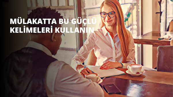 Uzun, siyah saçlı ve gözlüklü bir kadın, siyah yelek giymiş bir adamla birlikte bir masada oturmaktadır. Adam ellerini masaya koymuştur ve kadın ondan uzağa bakmaktadır. Arka planda masanın üzerinde bir fincan ve tabağın yanı sıra bulanık bir kek gibi görünen bir şey görülüyor. Solda bir elin yakın çekimi, sağda ise bir kişinin kolunun yakın çekimi görülüyor. Daha arka planda, önünde kırmızı bir yüzey bulunan bir pencere var.