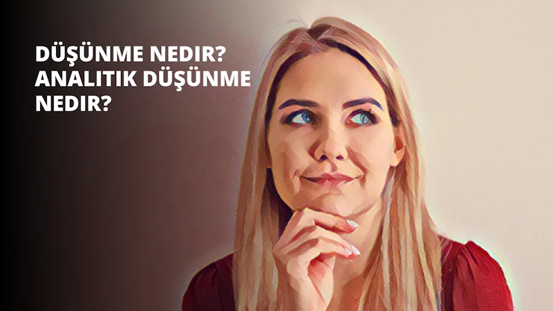 Elini çenesine dayamış genç bir kadın bu görüntünün odak noktasıdır. Yüzü kameraya dönüktür ve sarı saçları yüzünden geriye doğru toplanmıştır. Üzerinde beyaz yakalı kırmızı bir gömlek ve siyah bir etek var. Elini çenesine götürmüş ve işaret parmağı hafifçe dudaklarına dokunuyor. Yüzünde düşünceli ve dalgın bir ifade var. Arka plan hafifçe bulanık, bu da onu ana odak noktası haline getiriyor. Işık onun yüz hatlarını ince bir şekilde vurguluyor. Bu, onu derin düşüncelere daldığı bir anda yakalayan samimi bir an.