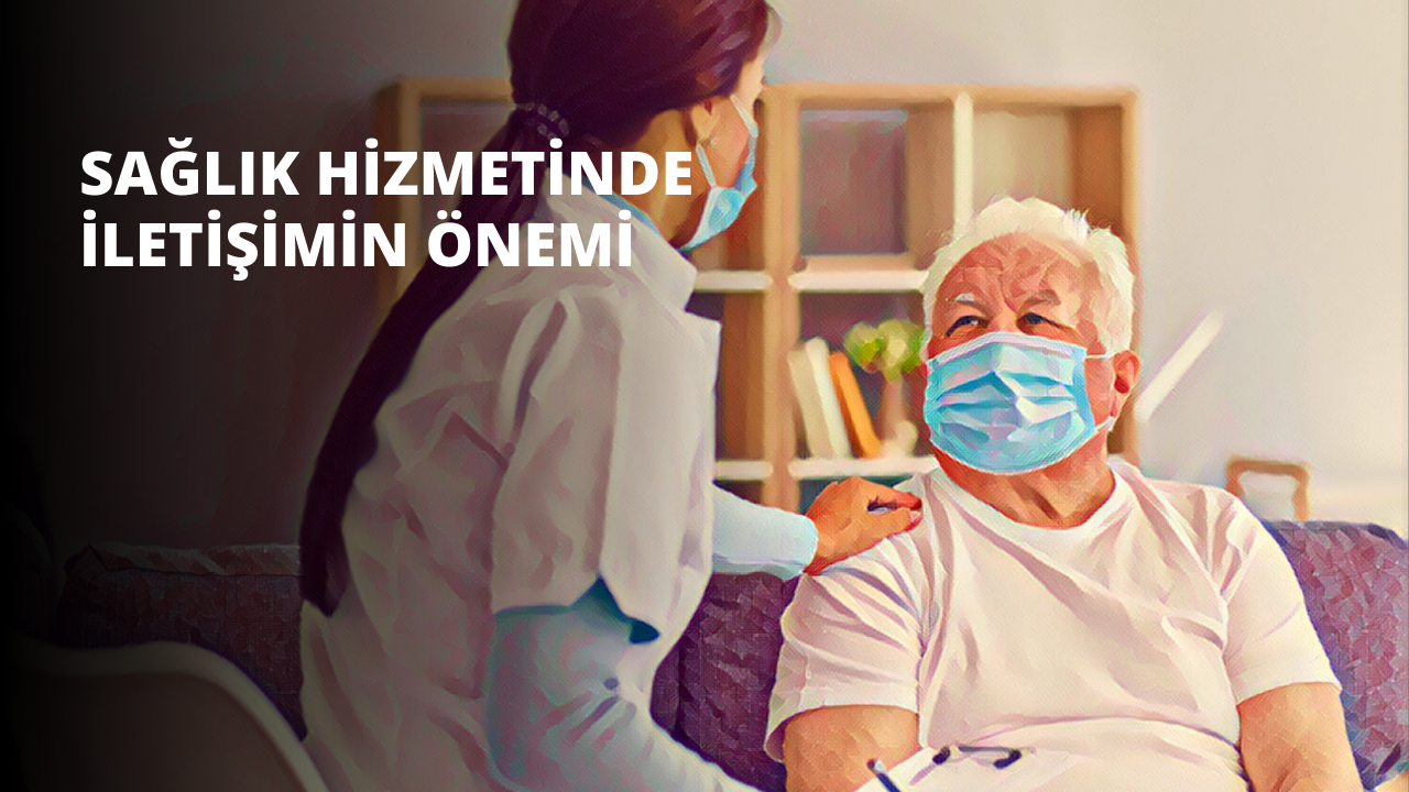 Koruyucu yüz maskesi takmış bir kadın öne doğru eğilmiş ve bir adamın yüzüne hafifçe dokunuyor. Kadın beyaz bir bluz giyiyor ve kısa, siyah saçları var. Adam uzaklara bakıyor gibi görünüyor ve hafif bir sakalı var. Görüntü sadece kadının kolunu ve adamın yüzünü gösterecek şekilde yakın plandan çekilmiştir. Arka plan odak dışıdır ve kadının yüzü kısmen görünmektedir. Adamın gözleri kapalı ve yüzü rahatlamış görünüyor. Kadının kolu nazik, rahatlatıcı bir jest yapıyor ve parmakları hafifçe adamın yüzüne dokunuyor.