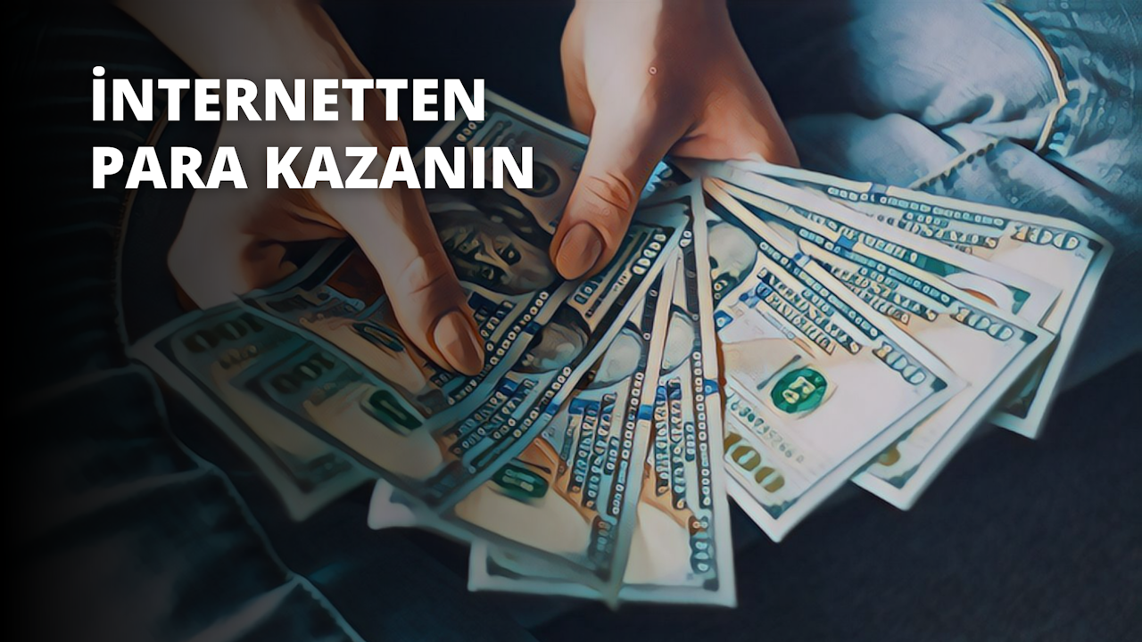 Bir kişi elinde bir deste para tutuyor. Para yakın plandadır ve nettir, banknotların ayrıntıları kolayca görülebilir. Kişi parayı elinde sıkıca tutuyor, parmakları banknotların kenarlarında kıvrılıyor. Para kağıt ve madeni para karışımıdır ve kişi yüzünde ciddi bir ifadeyle aşağıya bakmaktadır. Arka plan odak dışıdır, yeşil ve mavi tonları vardır.