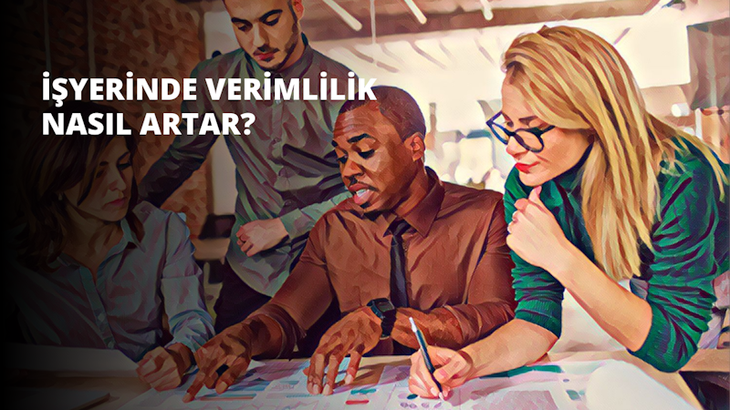 Bir grup insan bir masanın etrafında toplanmış, bir dizi kâğıda bakmaktadır. Grubun ortasındaki adamın üzerinde kahverengi bir gömlek ve kravat var. Sağında bir kadın, gözleri elindeki nesneye odaklanmış, dikkatle bir şeyler incelemektedir. Solunda başka bir adam düşünceli bir tavırla ilk adama bakmaktadır. Bir kadın masanın ilerisinde durmuş, önündeki adama bakıyor. Görüntünün köşesinde mavi beyaz bir pipet tutan bir kişinin elinin yakın çekim görüntüsü yer alıyor. Görüntüdeki herkes önlerindeki kağıda bakıyor gibi görünürken, grubun ortasındaki kadın elindeki nesneyi tutuyor. Görüntü hafif bulanıktır ve sahneye hareket hissi katmaktadır.