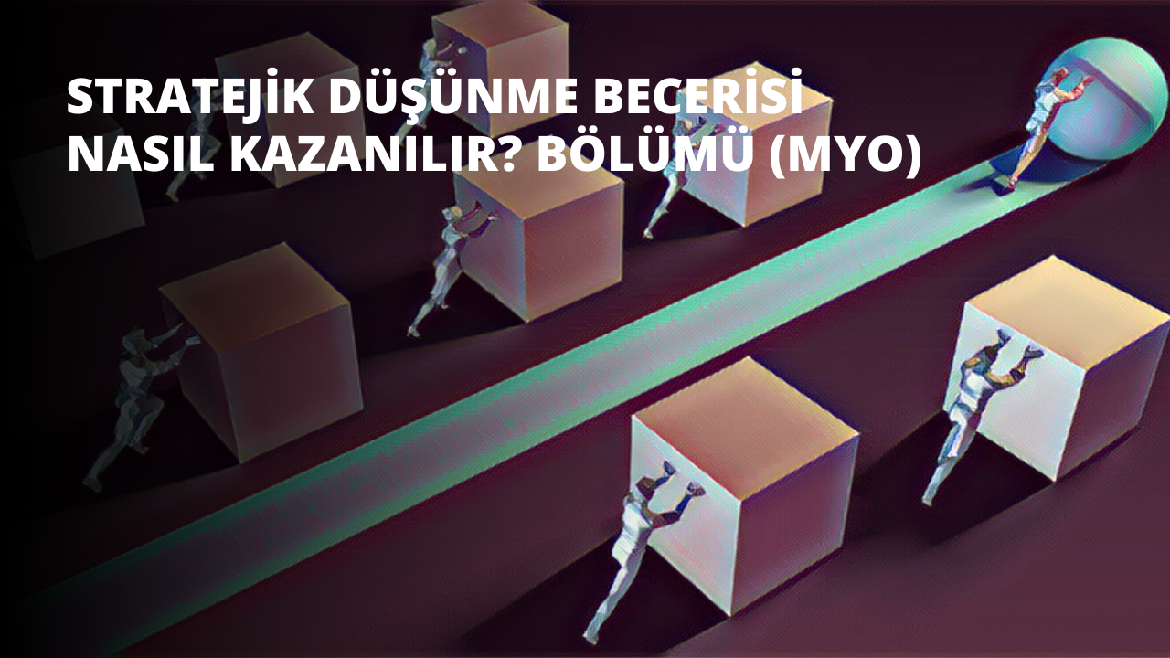 Üç kişilik bir grup, her biri farklı renkte bir kask takmış olarak büyük beyaz bir kutuya tırmanmaktadır. İlk kişi mavi bir kask takıyor ve bir eliyle yukarı uzanırken diğer elini denge için kutunun üzerine koyuyor. İkinci kişinin sarı bir kaskı vardır ve iki ayağıyla kutunun üzerinde durmaktadır ve denge için kollarını uzatmıştır. Üçüncü kişinin kırmızı bir kaskı vardır ve kutunun üzerine çömelmiştir, kolları ve bacakları ekstra denge için uzatılmıştır. Kutu arka planda bulanıklaştırılmış ve kutuya yakından bakıldığında üzerinde beyaz bir yazı olduğu görülüyor. Beyaz üniformalı bir kişi arka planda duruyor ve sağ üst köşede beyzbol sopası sallayan bir adam görülüyor.