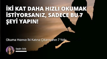 Bir kişi bir tepenin üzerinde durmuş, uçsuz bucaksız bir manzaraya bakmaktadır. Bir elinde bir kitap tutuyor ve diğer eli gökyüzüne karşı siluet oluşturuyor. Uzun kahverengi saçları rüzgârda savrulmakta ve güneş arkalarından batmaktadır. Ön planda, siyah zemin üzerinde beyaz bir O harfi bulunan bir tabelanın yakın çekimi var. Sağ tarafta, telefon tutan bir el silueti var. Kişi açık renkli bir gömlek ve koyu renk bir pantolon giymektedir. Gökyüzü açık ve onları huzurlu, dingin bir atmosfer çevreliyor.