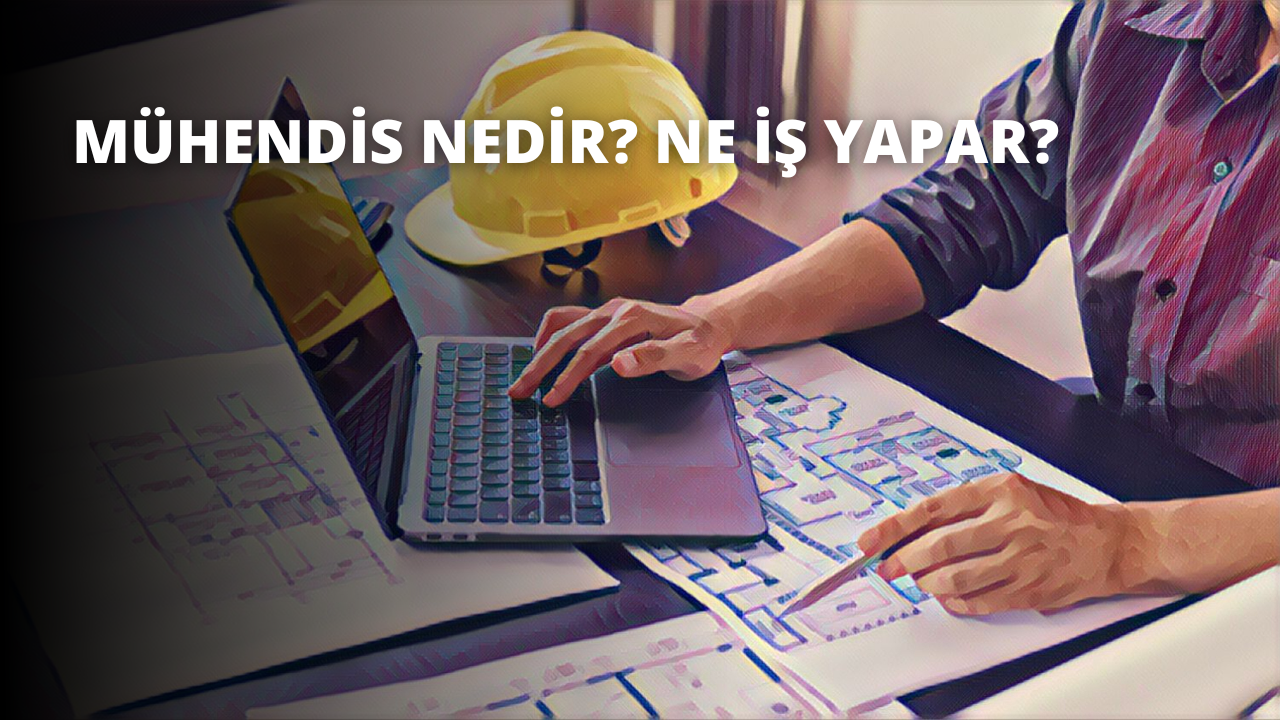 Bir kişi dizüstü bilgisayarın önünde oturmuş, elleriyle klavyede bir şeyler yazıyor. Dizüstü bilgisayar açık ve ekran yanıyor. Üzerinde beyaz yazılar olan sarı bir kask takmaktadır. Kişi görevine odaklanmış ve niyetlidir, gözleri dizüstü bilgisayar ekranına bakmaktadır. Duruşları rahat ve konforludur, sırtları hafifçe kavislidir. Dizüstü bilgisayardan gelen ışık kişinin yüzünden ve kaskın parlak renklerinden yansıyarak sahneyi canlı ve hareketli hale getiriyor.