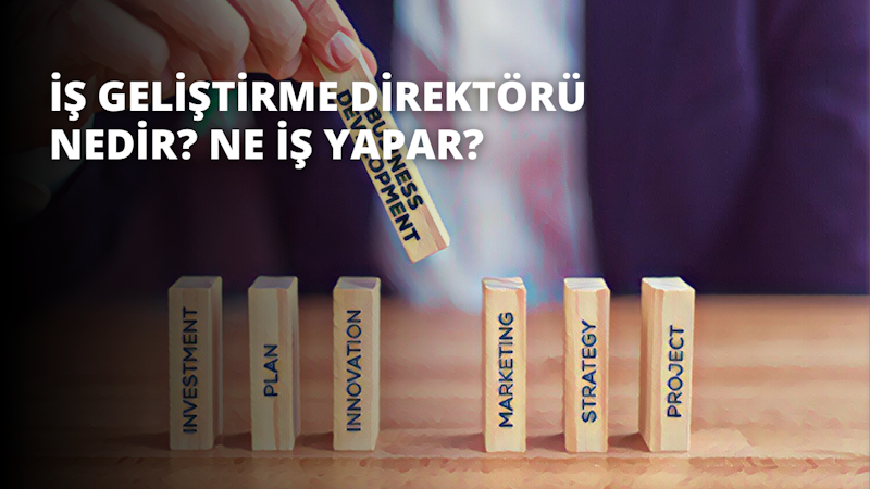 Resimde bir tahta parçasını tutan bir elin yakın çekimi görülüyor. El izleyiciye dönük ve parmakları tahta parçasının etrafına sarılmış. Ten rengi bronz ve tırnaklar kısa ve düzgünce kesilmiş. Elin üzerinde siyah ve beyaz desenli bir bileklik var. Tahta parçası pürüzsüz ve açık renklidir ve düzensiz bir şekle sahiptir. Tahta el tarafından sıkıca tutulmuş ve güçlü bir kavrama hissi veriyor. Arka plan koyu ve bulanıktır, bu da elin ve ahşabın görüntüde öne çıkmasını sağlar.