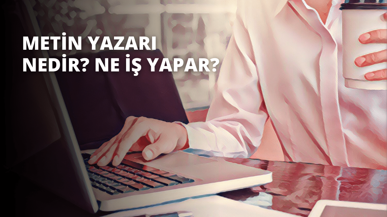 Bir kişi dizüstü bilgisayarının başında oturmuş, klavyede bir şeyler yazıyor. Bu kişinin üzerinde beyaz bir gömlek ve koyu renkli bir pantolon var. Elleri masanın üzerinde, parmakları kelimeleri dikkatle yazmaktadır. Bir çift parmağın yakın çekimi görülebiliyor, parmaklar dizüstü bilgisayarın arka ışığıyla aydınlanıyor. Kişi görevine odaklanmış ve niyetlidir, gözleri yazdıkları metne odaklanmıştır. Oda, sahneye rahat ve konforlu bir his veren sıcak sarı bir ışıkla aydınlatılmıştır. Dizüstü bilgisayar modern bir modeldir ve ekranı kişinin yüzünü yansıtmaktadır. Görüntü, bir görevi tamamlama sürecindeki bir kişinin mükemmel bir enstantanesi.