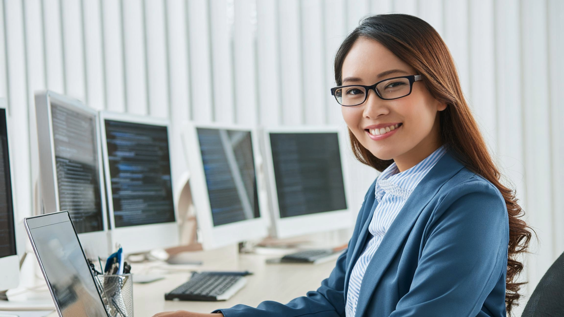Korece Python programlama terimlerine hakim olun. Yazılım geliştirme ve algoritmalar konularında bilgi sahibi olun. Kolay öğrenme rehberiyle geliştiriciliğiniz artırın!
