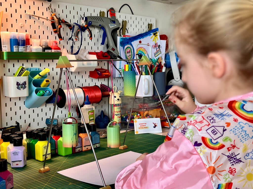 Pendulum Painting: A Vibrant Art & Physics Project