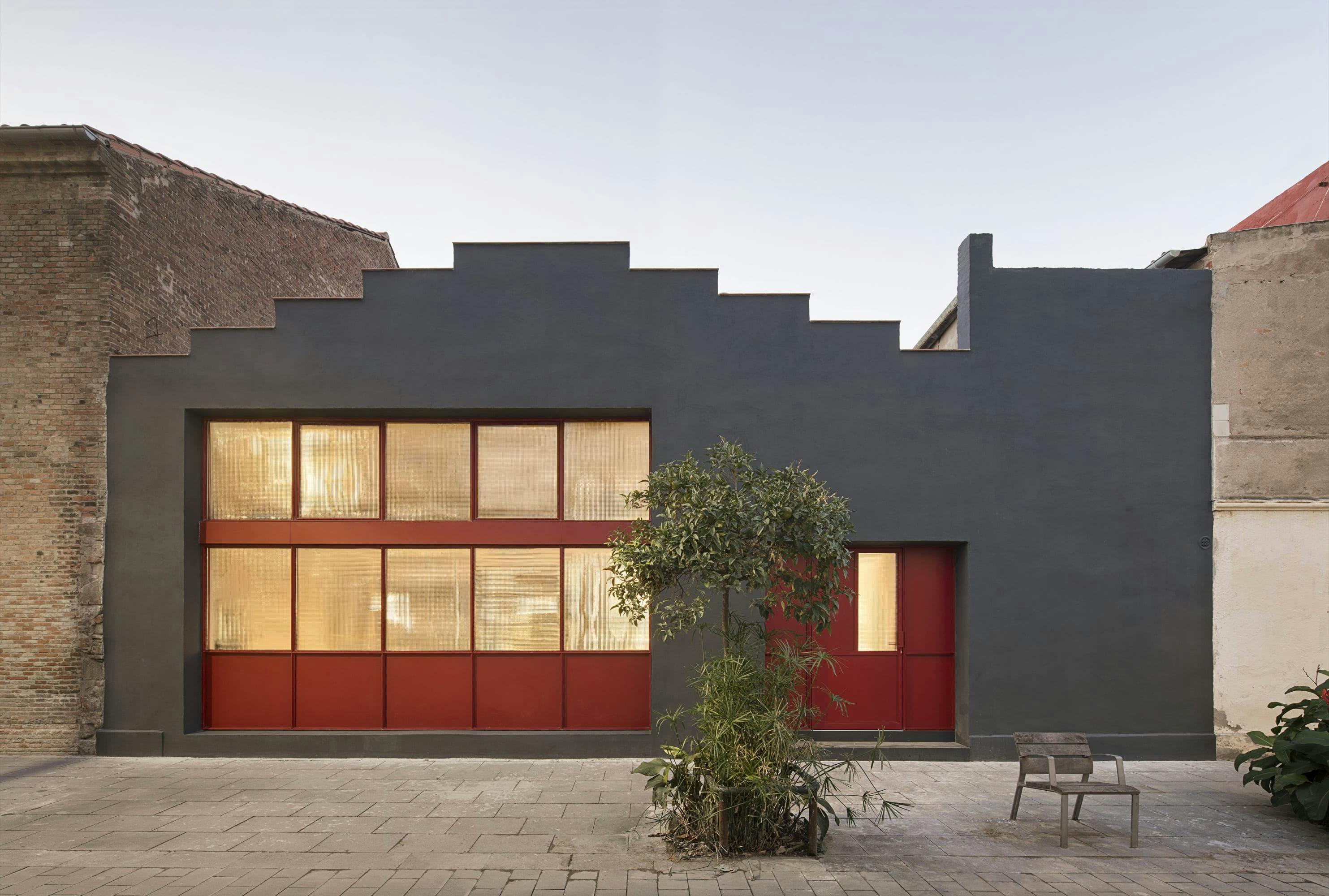 ARAMÉ STUDIO RED HOUSE PHOTOS BY DEL RIO BANI
