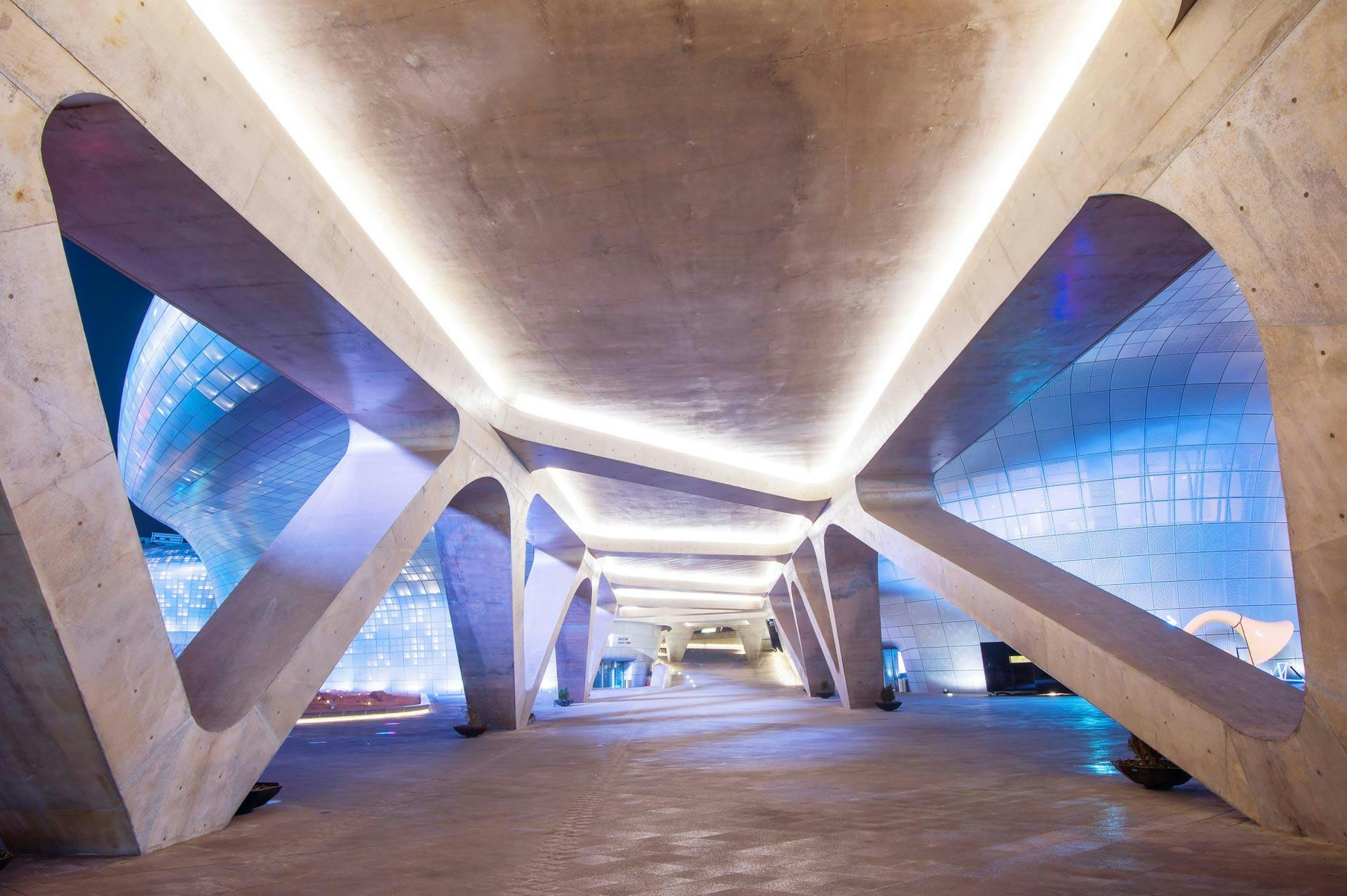 Illuminazione di Dongdaemun Design Plaza, Seoul