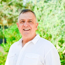 Portrait photo of Martin Klopper