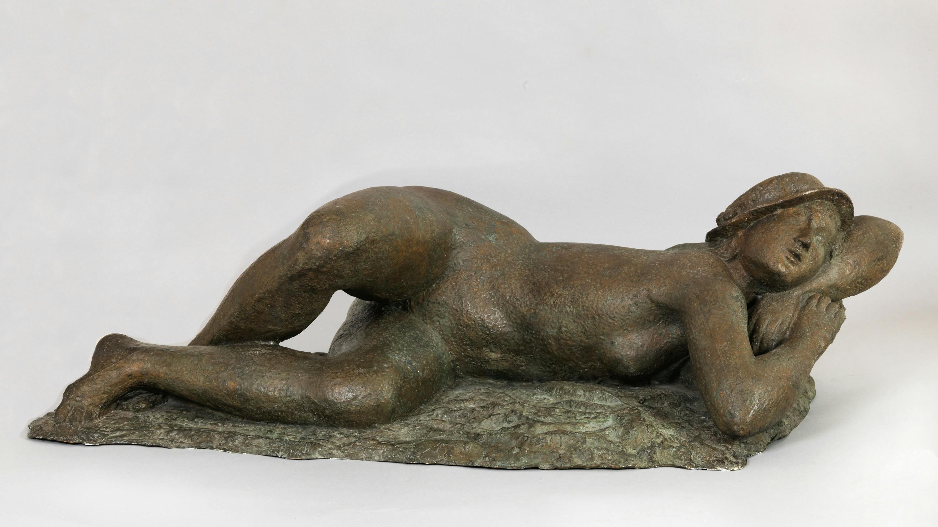 L'opera "Donna al sole" di Arturo Martini esposta nella mostra “Il Mare: mito, storia, natura” a Carrara