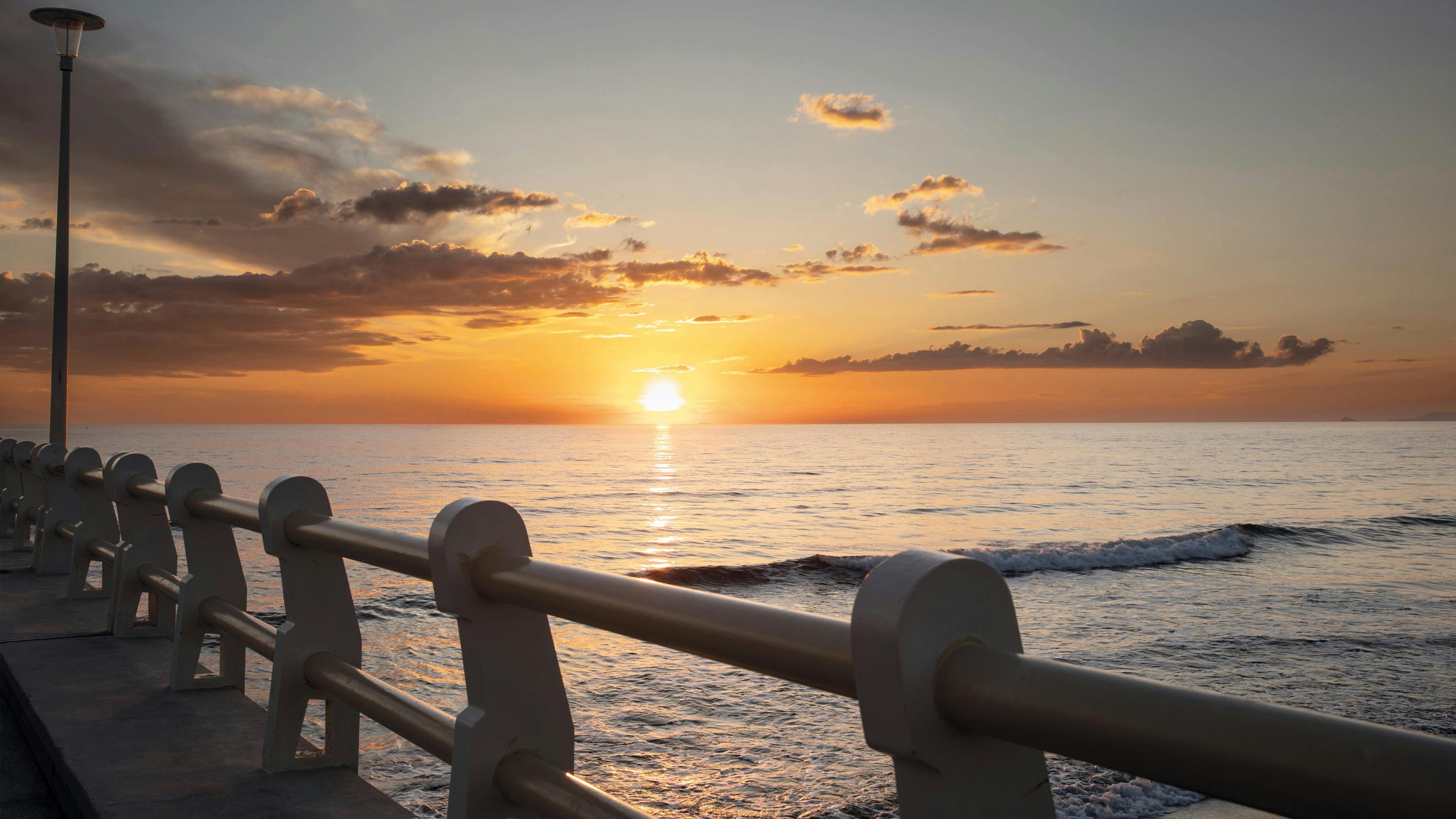 Tramonto dal pontile