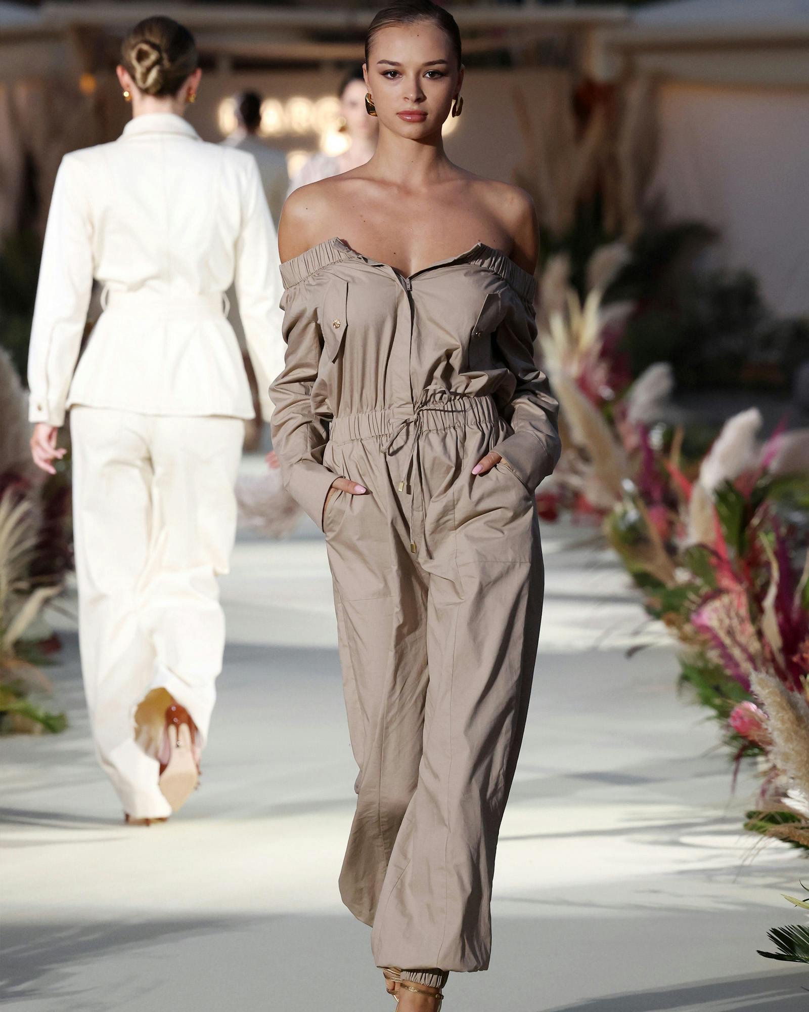Sfilata Marciano by Guess SS25 Forte dei Marmi