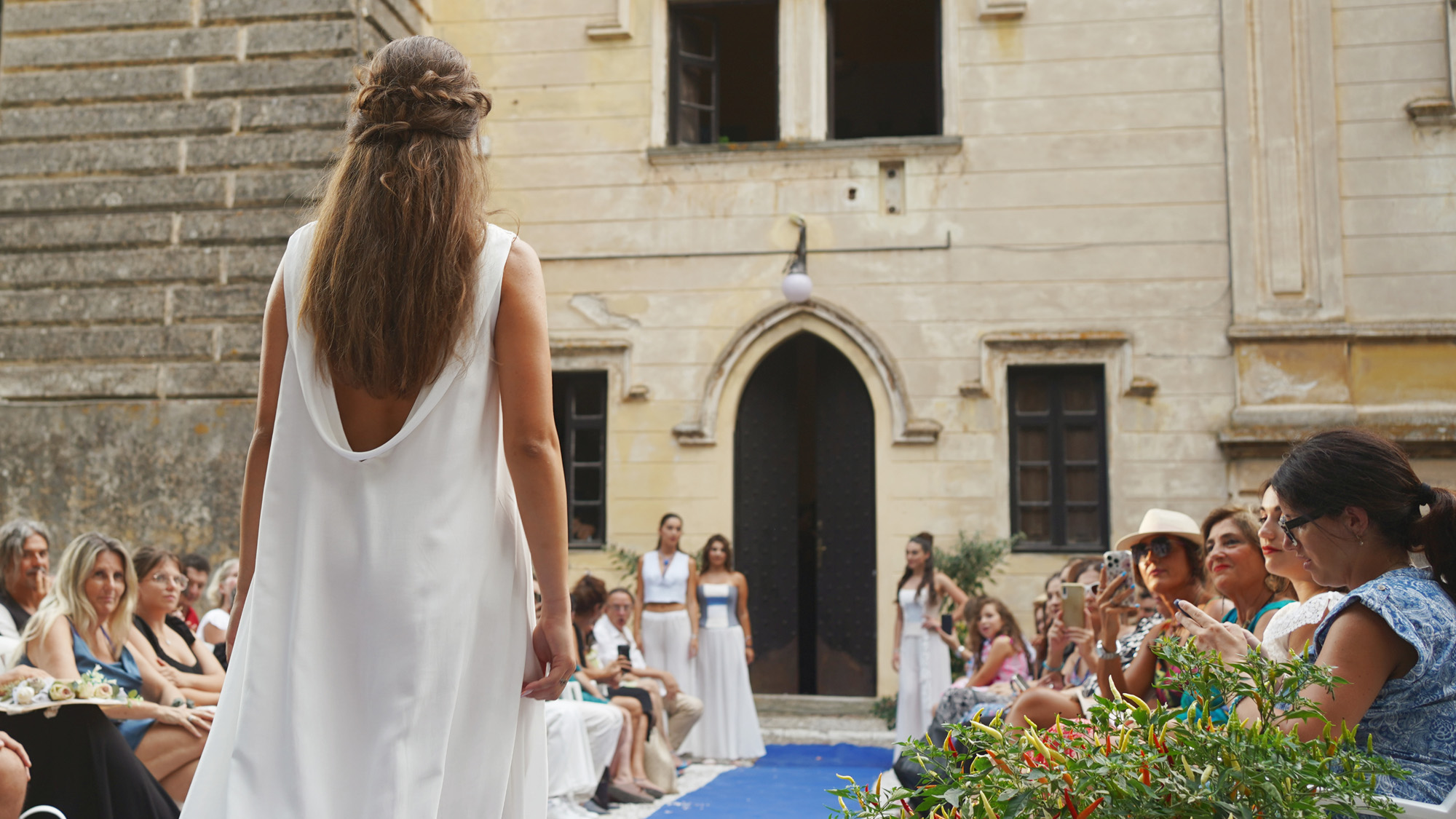 "Vestire l'estate" a Villa Orlando