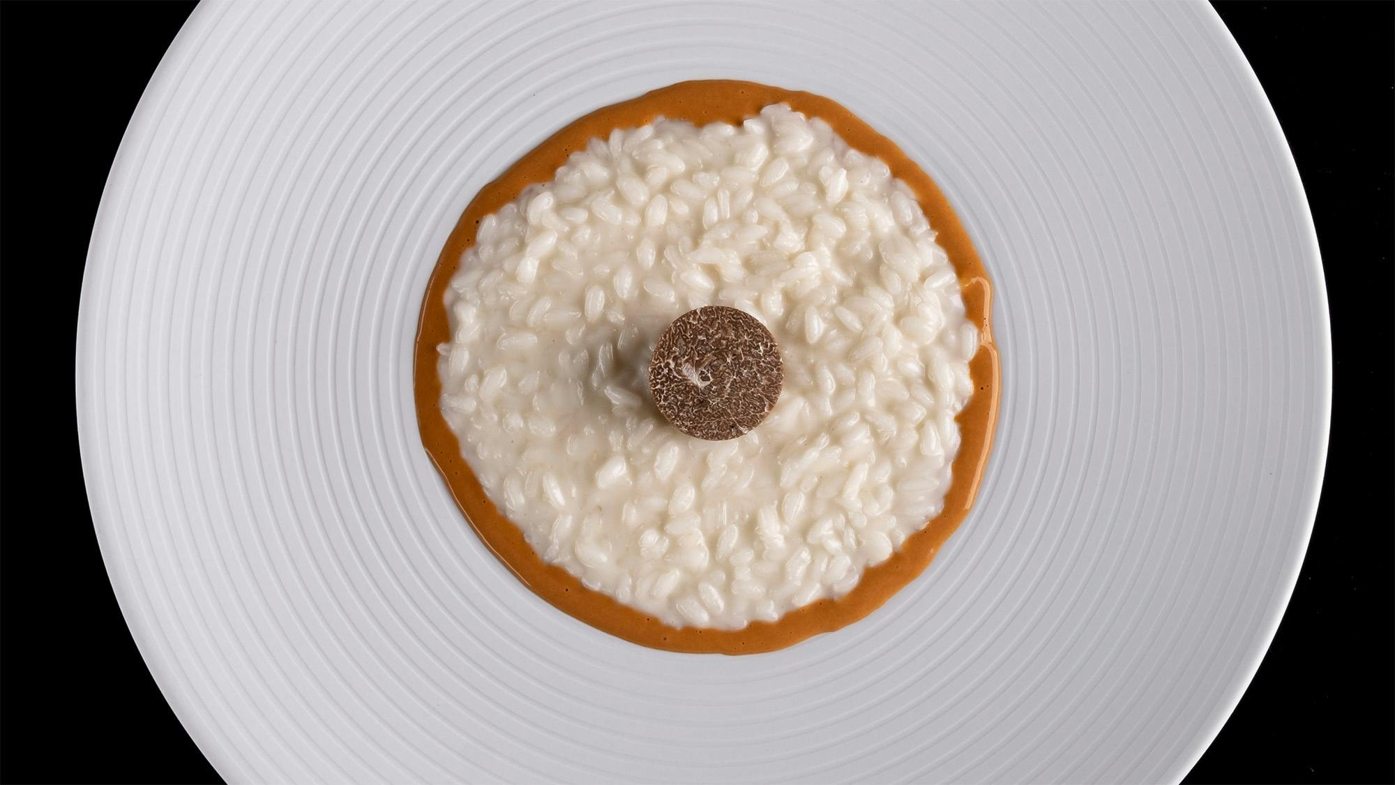 67 Sky Lounge Forte dei Marmi: Risotto Tom Yum e tartufo nero pregiato
