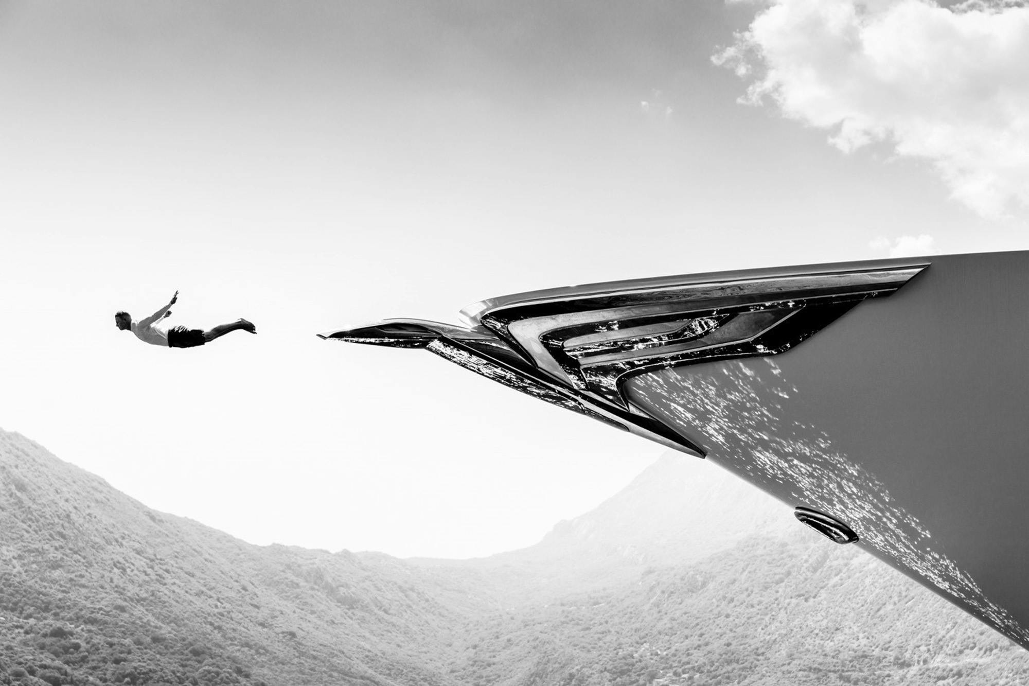 Una foto di Guillaume Plisson dalla mostra "Tribute to Yachting" allestita al Monaco Yacht Show 2025
