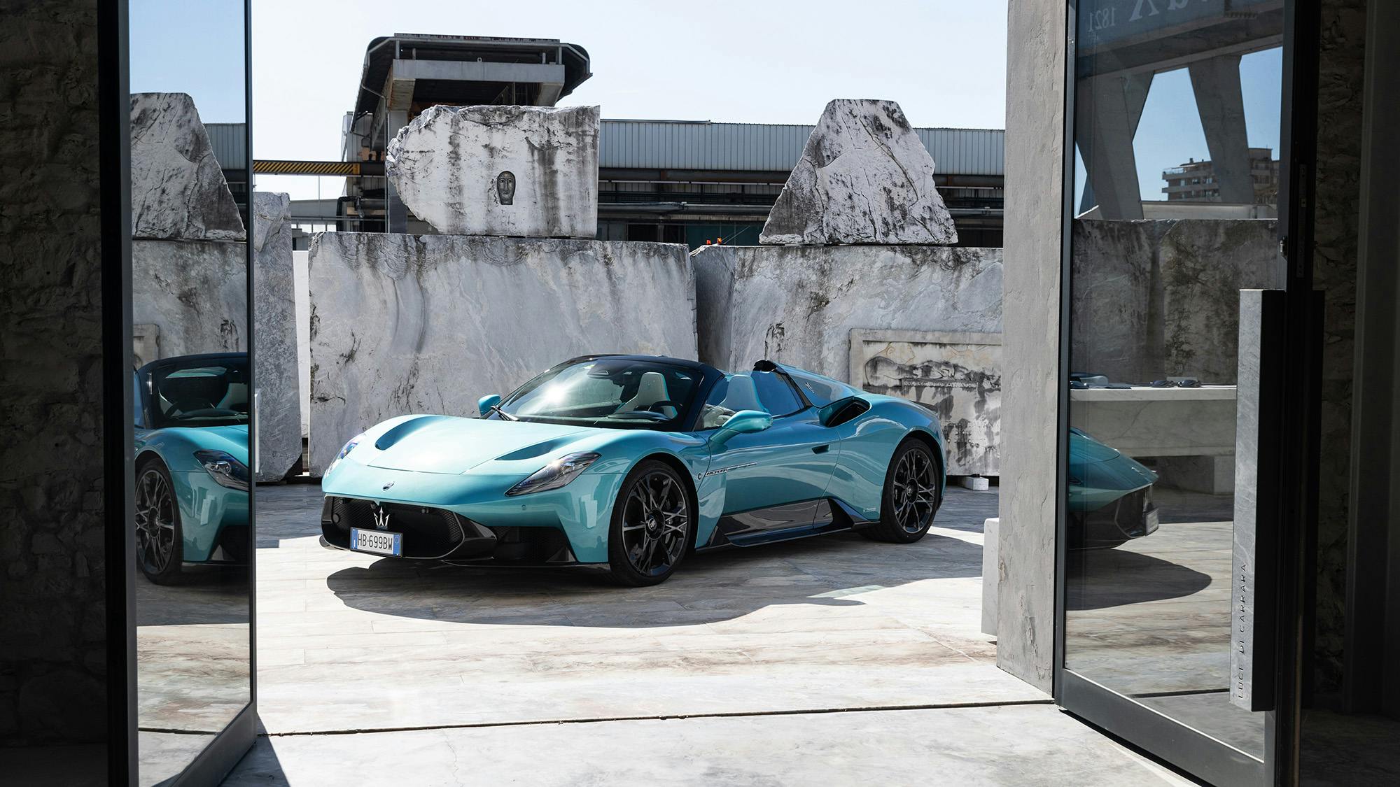 Maserati MCPura Driving Experience in Versilia: atelier Henraux Querceta