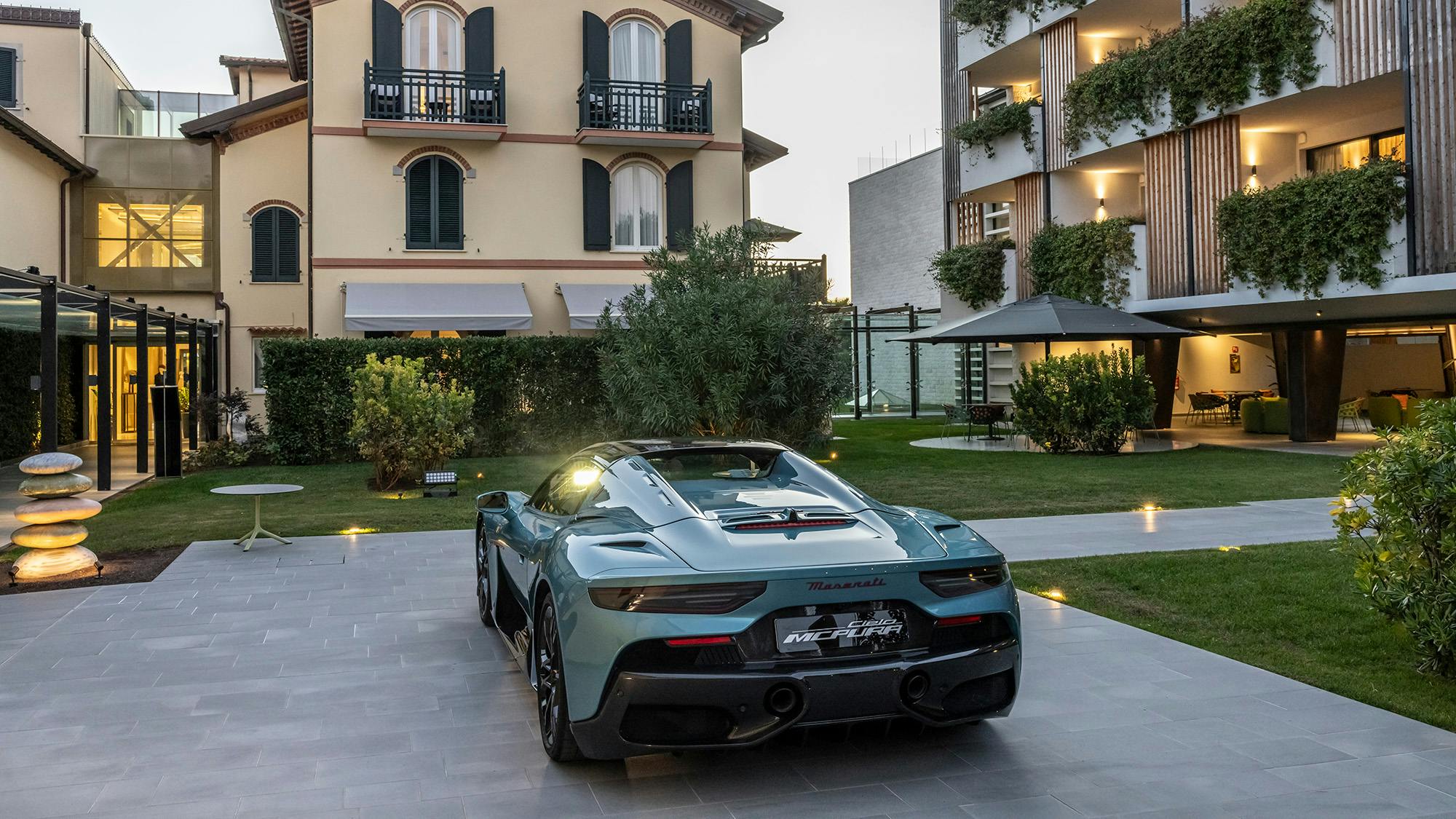 Maserati MCPura Driving Experience in Versilia: hotel Byron Forte dei Marmi