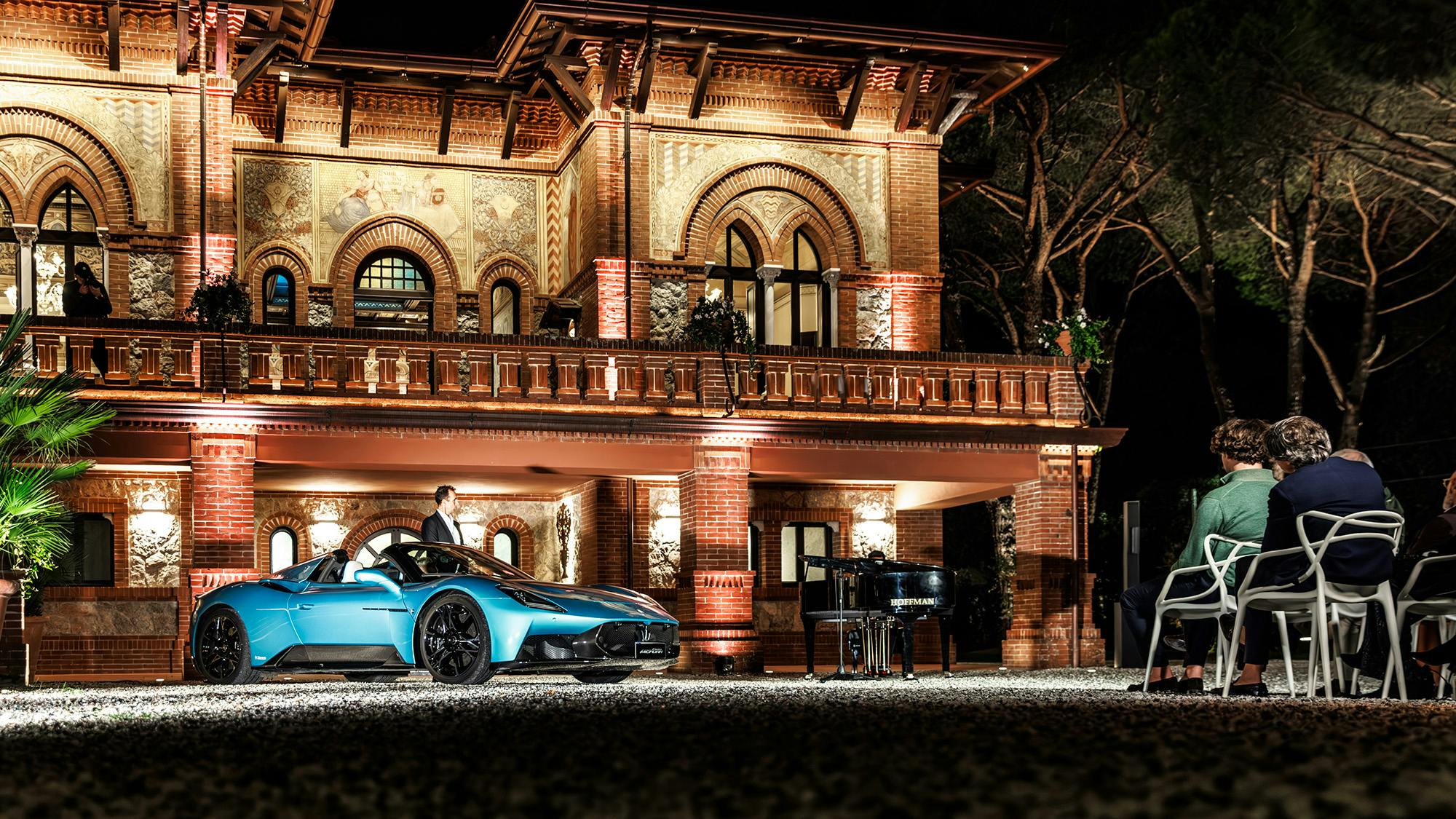 Maserati MCPura Driving Experience in Versilia: Villa Alpebella