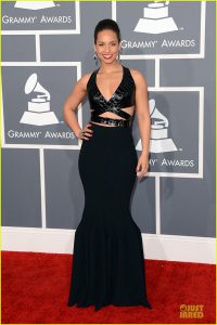 alicia-keys-swizz-beatz-grammys-2013-red-carpet