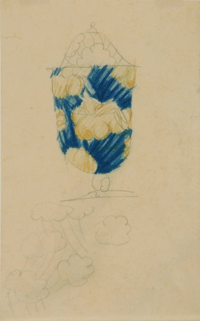 disegno a matita di vaso con decoro in blu e oro con figure di donne su nuvole