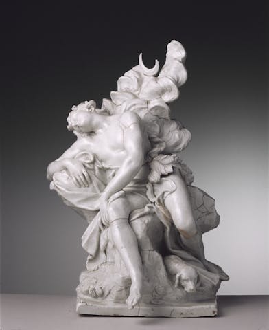 Figura maschile in porcellana bianca