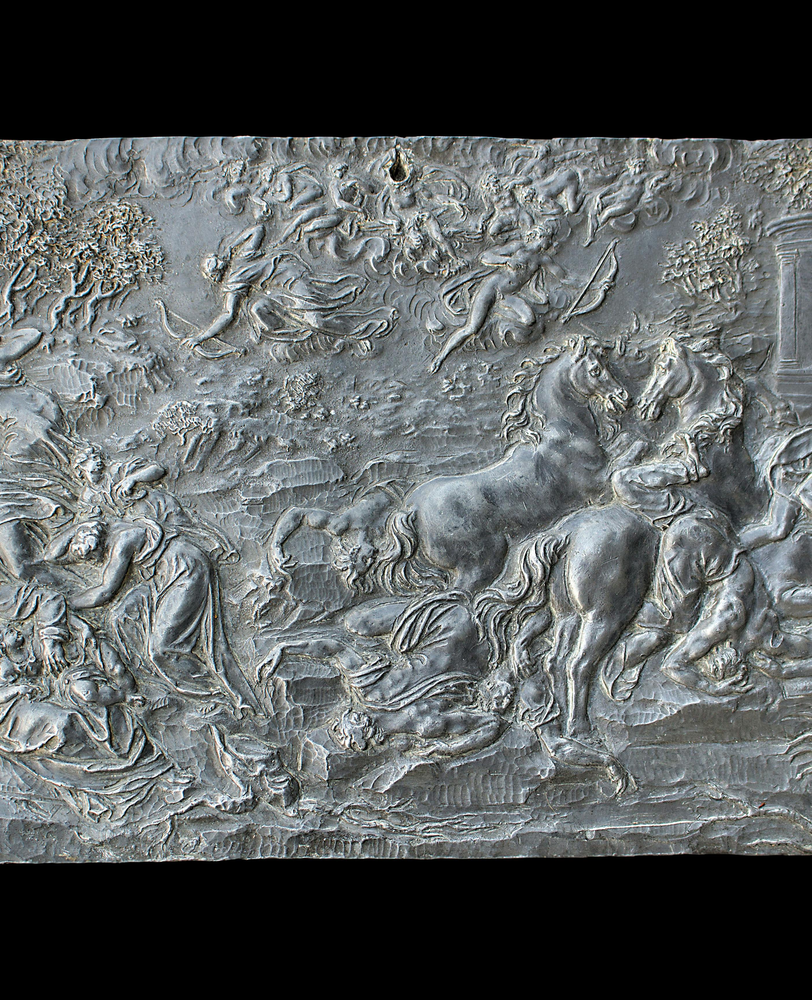 Scena di battaglia con figure umane, cavalli, alberi ed elementi architettonici